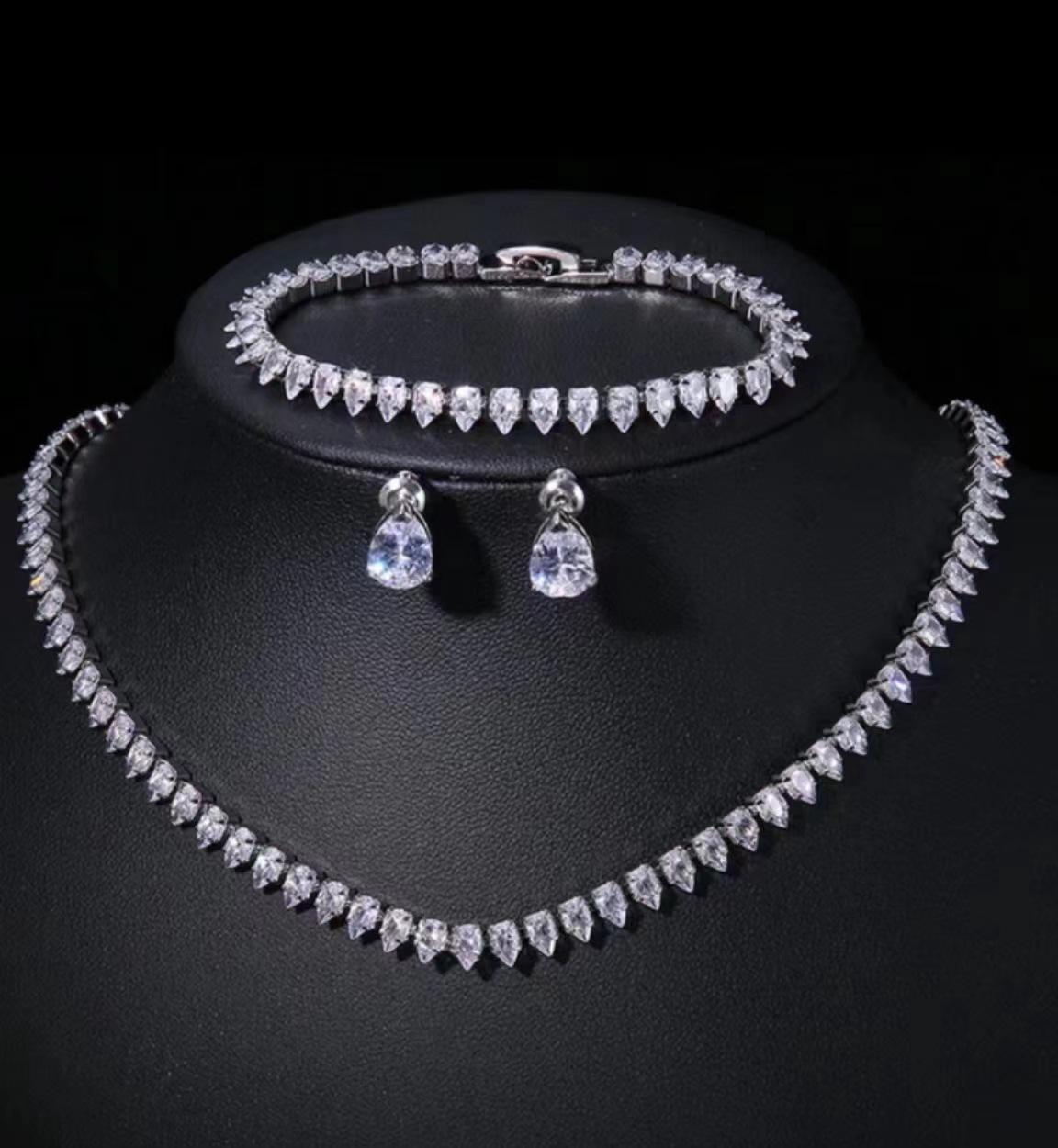 

Korean Bridal Teardrop Zircon Necklace, Earrings & Bracelet Set - Light Luxury Wedding/Bridesmaid Accessories