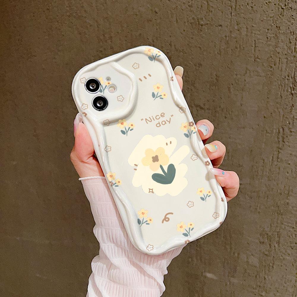 Yellow flower applies to iPhone15promax mobile phone case Apple 14 cream wave 12/13 soft case 11