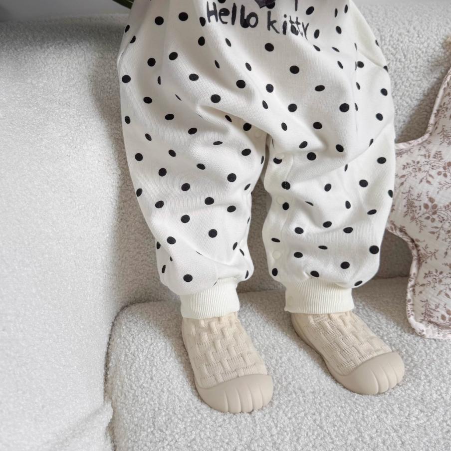 Șosete de podea moi pentru bebeluși, pantofi cool pentru copii mici, culoare solidă, antiderapante, pantofi pentru copii