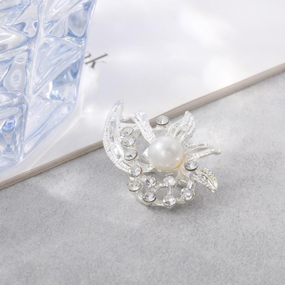 Brooch, Stylish And Elegant Pearl Rhinestone Floral Brooch Accessories