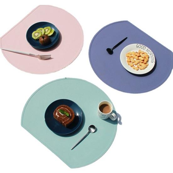 Silicone Placemats, Non-Slip Waterproof Dining Table Mat, Heat-Resistant Kitchen Placemat for Dining Room, Coffee Table, Countertop