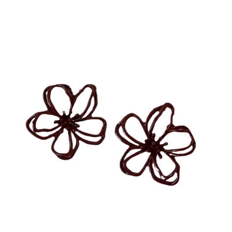 Elegant Retro Ancola Red Openwork Flower Stud Earrings