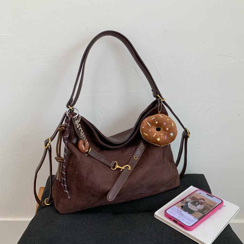 Korean Version of Women's Bags 2025 Autumn and Winter New Fashion Trend Backpack Shoulder Messenger Bag Large Capacity Commuter Tote Bag