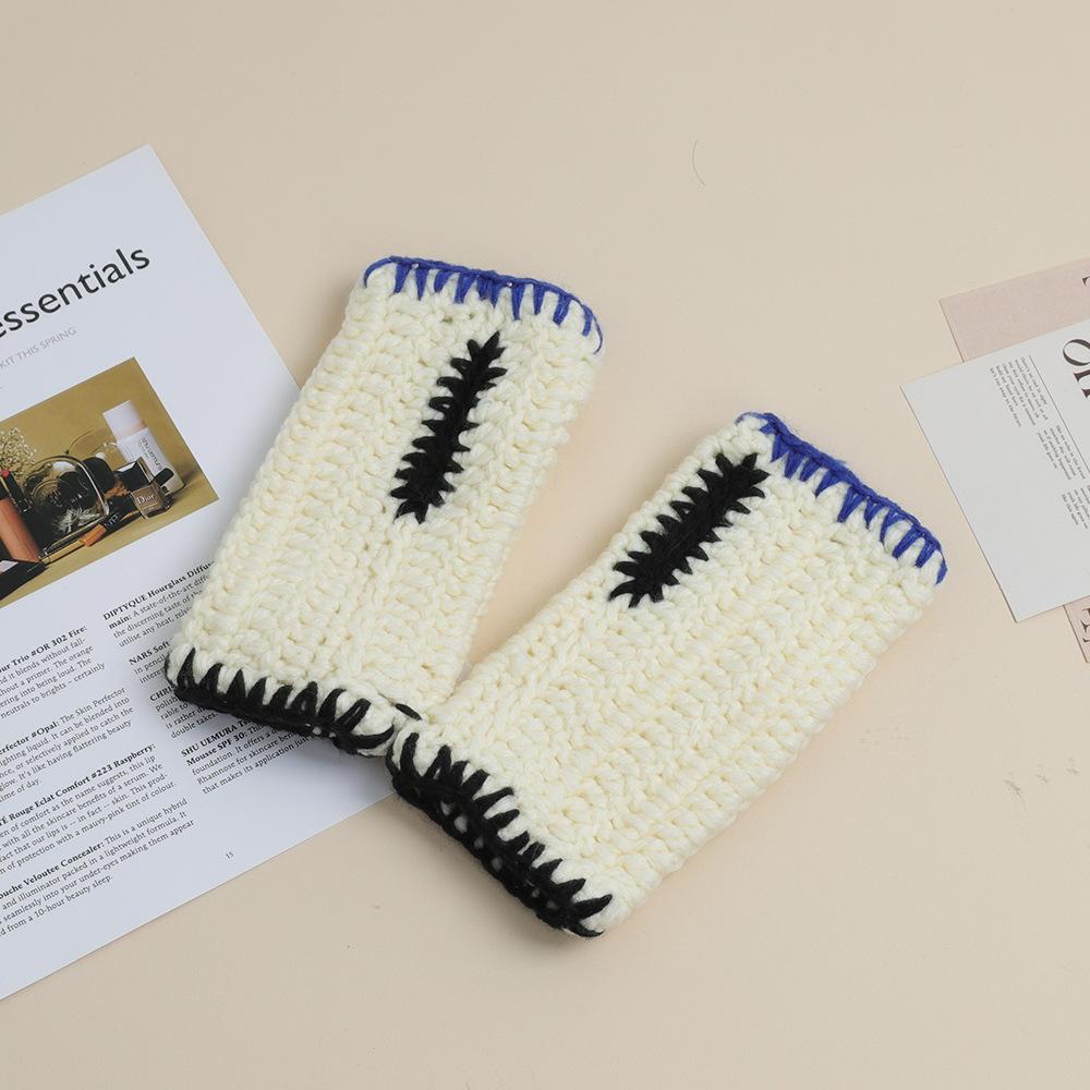 

Three piece Set of Knitted Hat Gloves and Bags for Women Korean Style Fashionable and Versatile Student Outdoor Cold Protection and Warm Hat average size