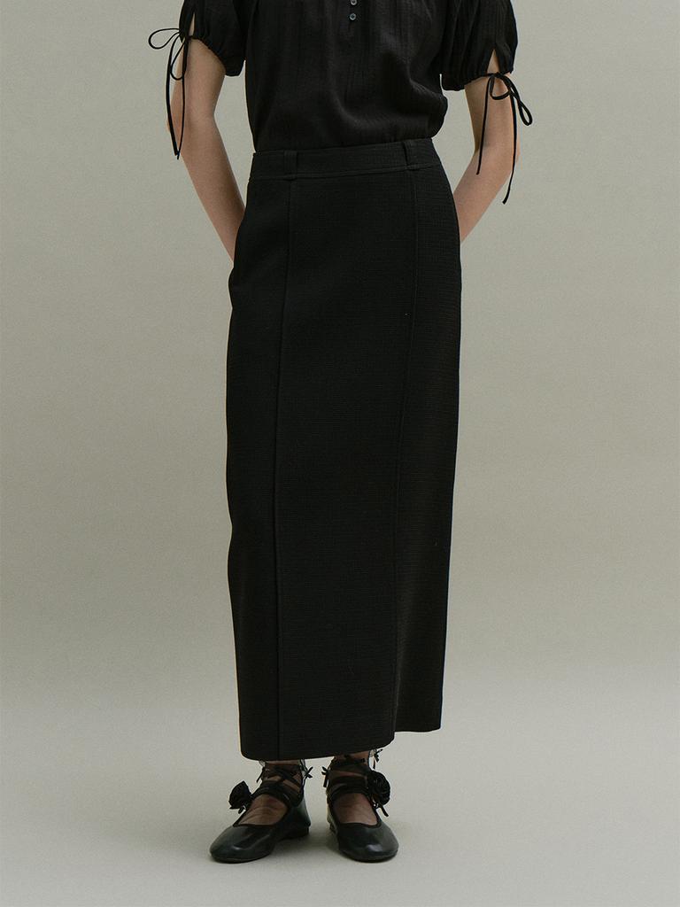 MOAT Pintuck Maxi Skirt (Mout Black)