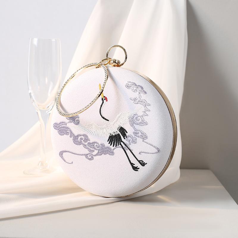 

New Women s Retro Crane Embroidered evening Bag Round Handbag Banquet Messenger Bag for Women Dinner Circular Purse Clutches Sac