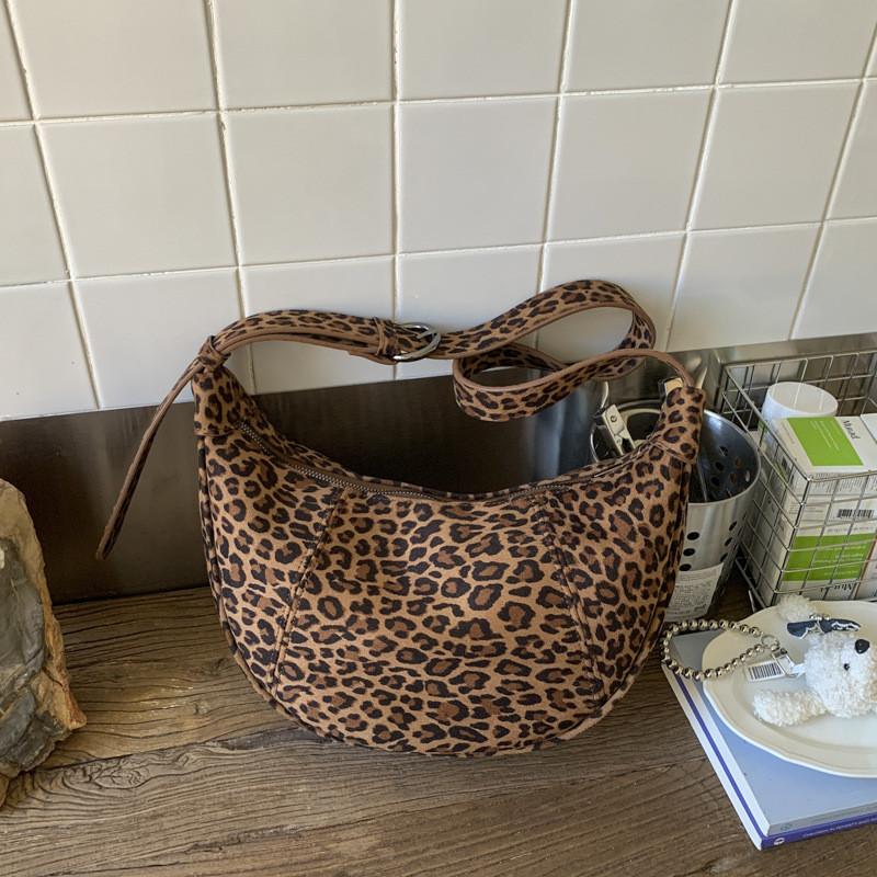 IELGY Leopard Print Suede Commuter Dumpling Bag Frosted Suede One-Shoulder Messenger Crescent Bag