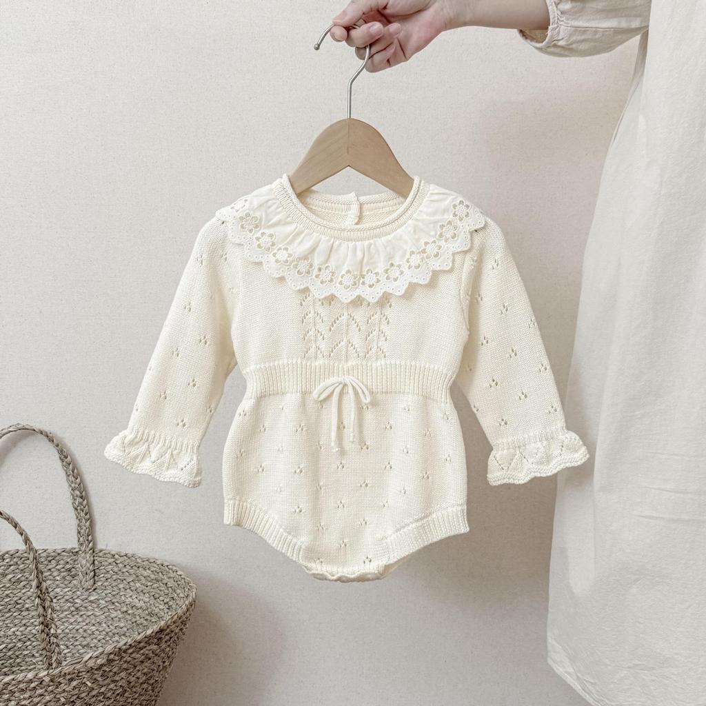 Baumwoll-Spitzenbesatz Strick-Body für Babymädchen mit Rüschenkragen