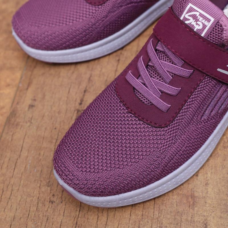 Spring and Summer Breathable Flyknit Walking Shoes Women's Casual Sports Anti-Slip Cloth Shoes for Middle and Old Age