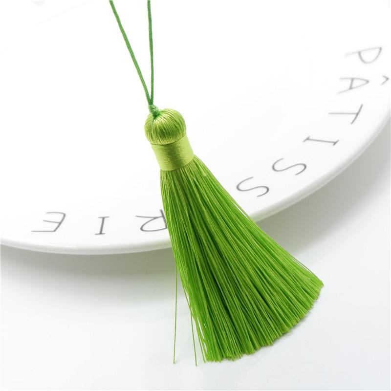 8 cm Kurzer Dicker Quaste Geschlossen Anti-Falten Vertikal Eis-Seide Kleine Quaste Hängendes Ohr Lesezeichen Kleidung Haarnadel Quaste Ohr