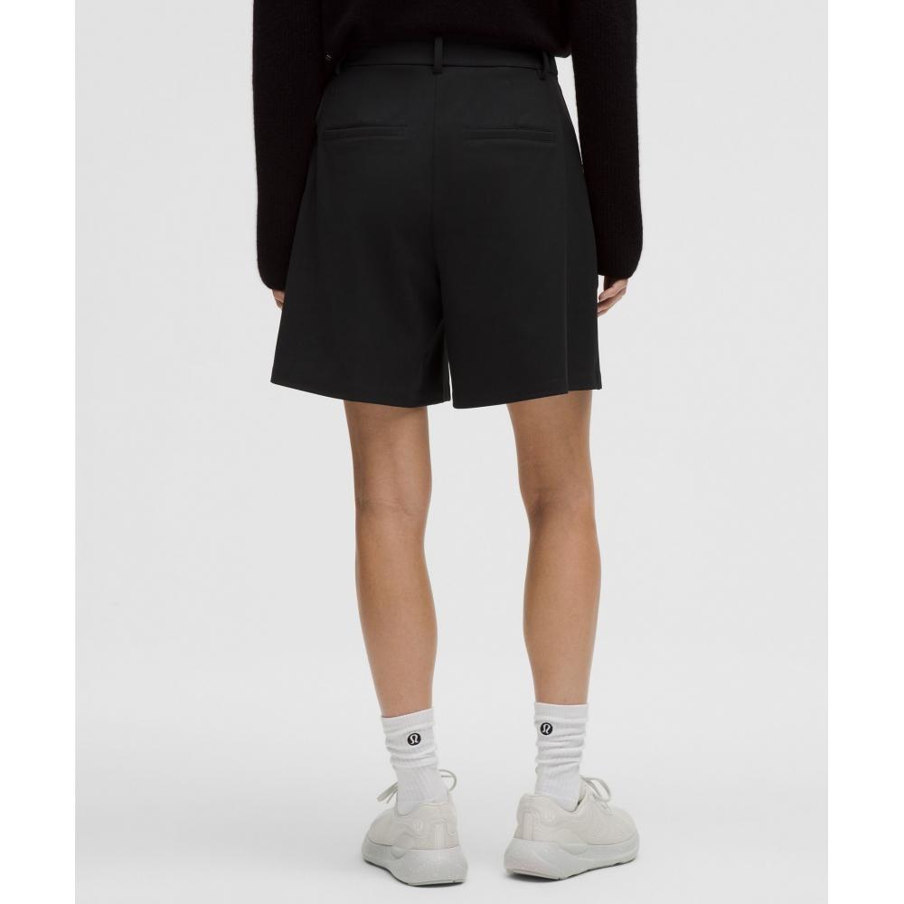 Lullulemon Daydrift Pleated High-Rise Shorts 7Inch Blk
