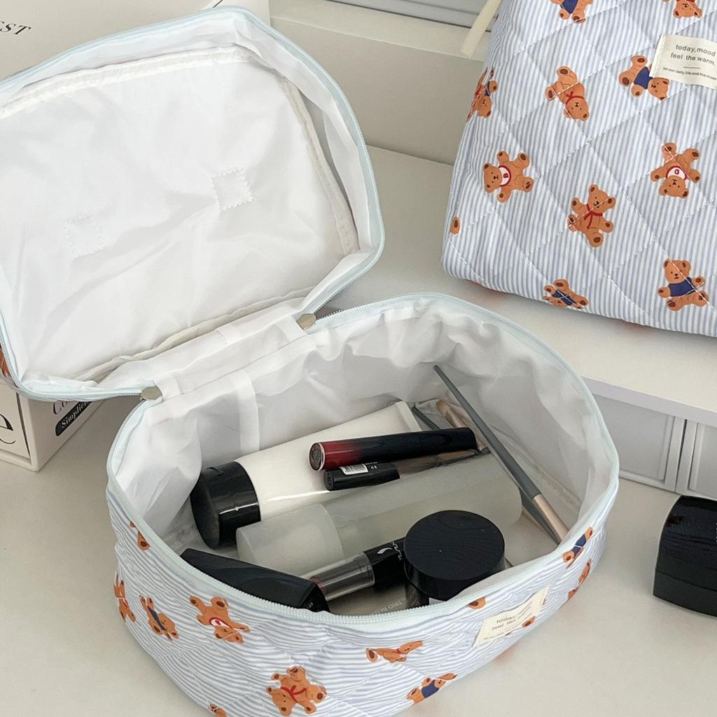 Blue Striped Teddy Bear Makeup Bag Cartoon Girl Heart Portable Large Capacity Quilted Toiletry Storage Bag for Going Out