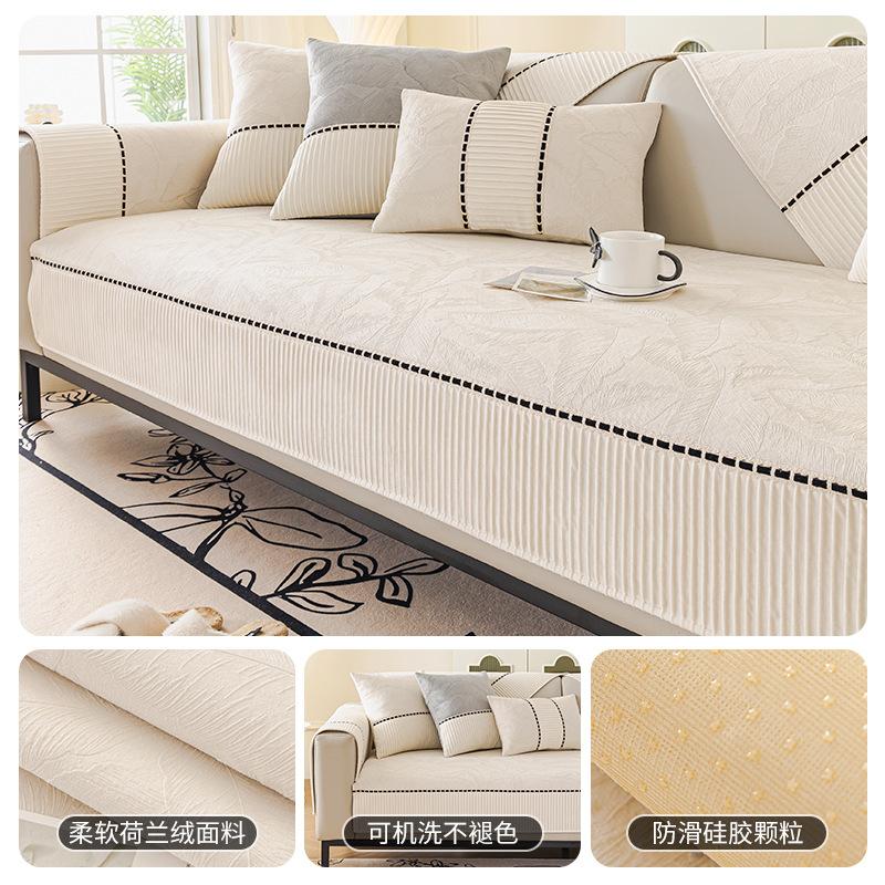 

Light Luxury Sofa Cushion, Universal Non-Slip In All Seasons, High-End Sofa Cushion, Thickened Thermal Sofa Cushion Cover 70*70cm