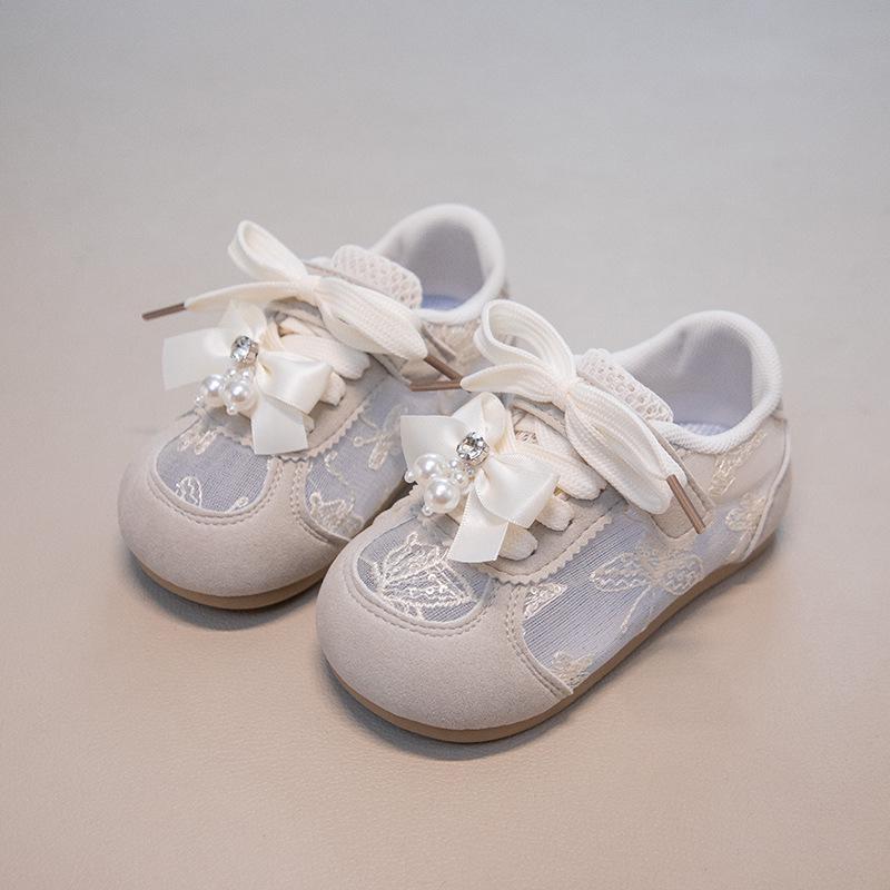 2026 Trendy Spring/Summer Baby Girls' Bow Sports Shoes - Breathable, Embroidered, Soft Sole, Casual Pearl Board Shoes
