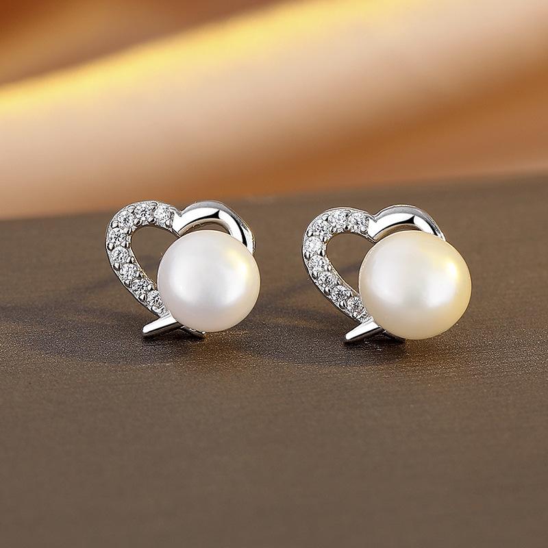 

Love Freshwater Stud Earrings Women S Silver High-End Earrings Autumn And Winter Temperament Tide Earrings 925 silver