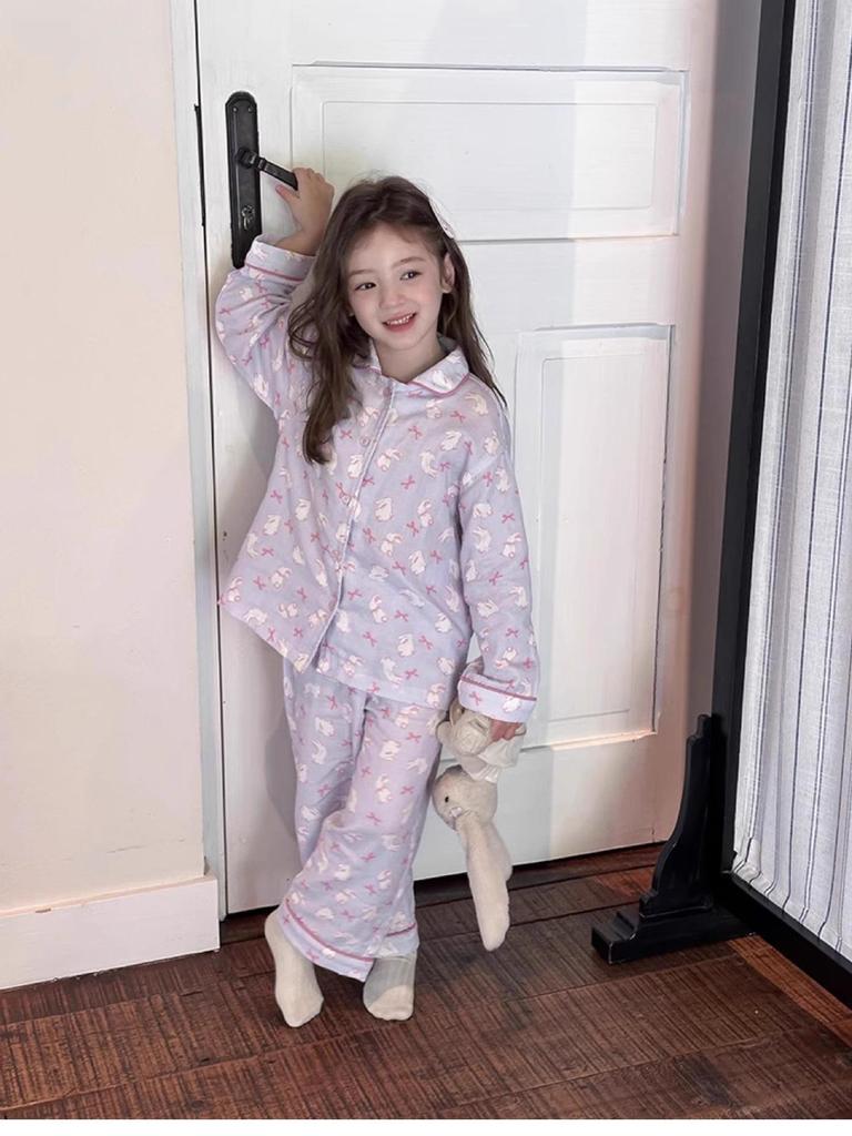 Girls' Spring/Autumn Cartoon Pajama Set – Cute Long Sleeve & Pants for Indoors/Outdoors