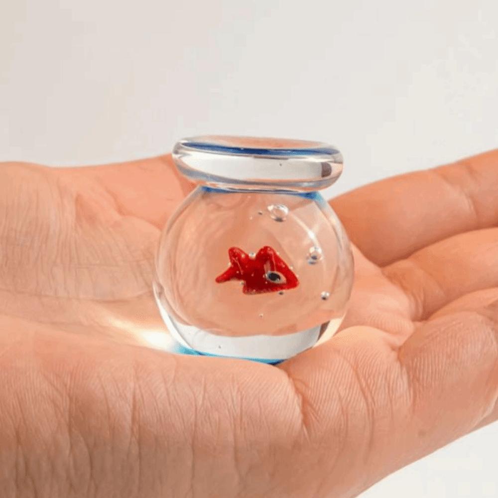 Handmade Mini Glass Fish Tank Creative Mini Pocket Fish Statue  Desktop Decoration