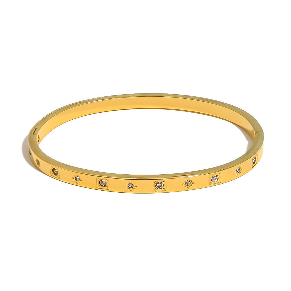 

18K Gold-Plated Eight-Pointed Star Bracelet with White Cubic Zirconia