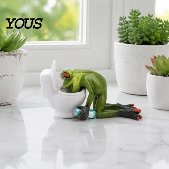 Funny Office Desk Accessories Drunk Frog on The Toilet Decor, Sculpture Tabletop Realistic Statue Cute Resin Desktop Ornament for Home Bathroom