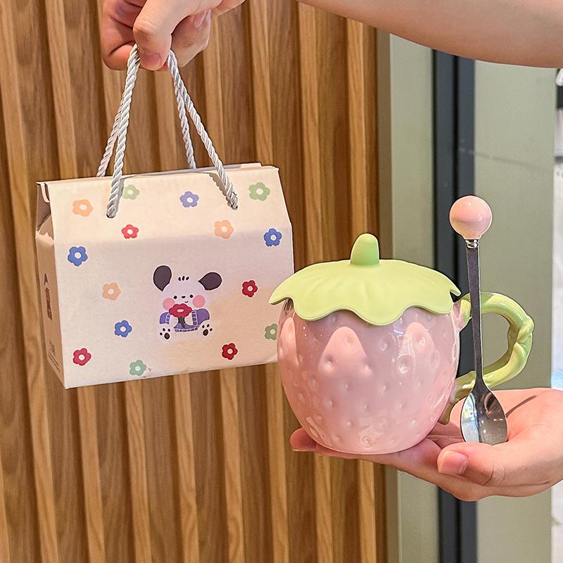 Ins roztomilý jahodový keramický hrnek dárková krabička vysoce hodnotný hrnek s víčkem suvenýr dárek k narozeninám praktický pro dívky