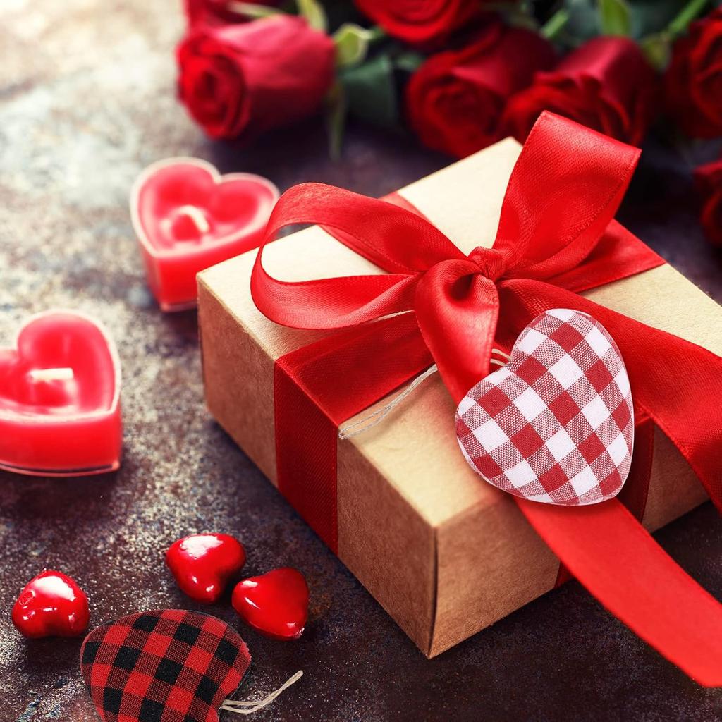 Whaline 24Pcs Valentine's Day Heart Ornaments Buffalo Check Heart Ornament 4 Designs Black Red White Pink Plaid Hanging Decorations for Wedding