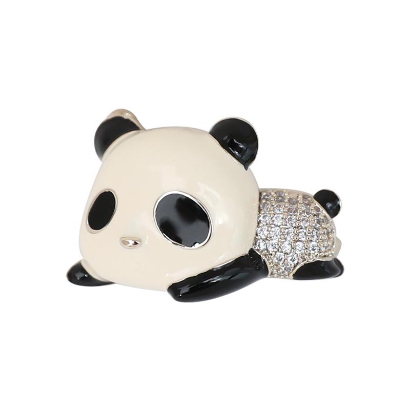 National Treasure Cute and Adorable Giant Panda Brooch Elegant Diamond-encrusted Pin Collar Pin Anti-glare Brooch
