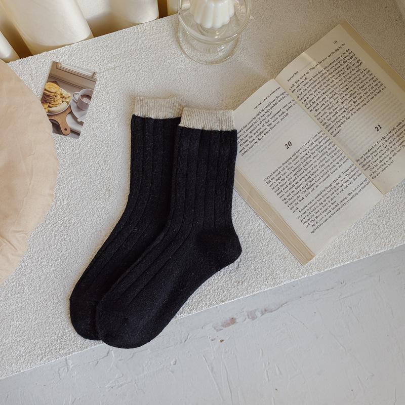 

Winter Socks Women S Wool Thickened Medium Tube Stacking Socks Color Matching Strip Versatile Coffee Color Women S Socks Long One size fits all чорний