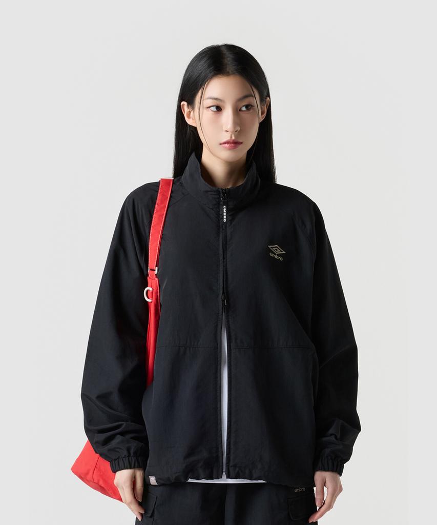 Umbro Classic Stand Neck Warm-Up Windbreaker Jacket Black Ur121Cjk31 (B Type)