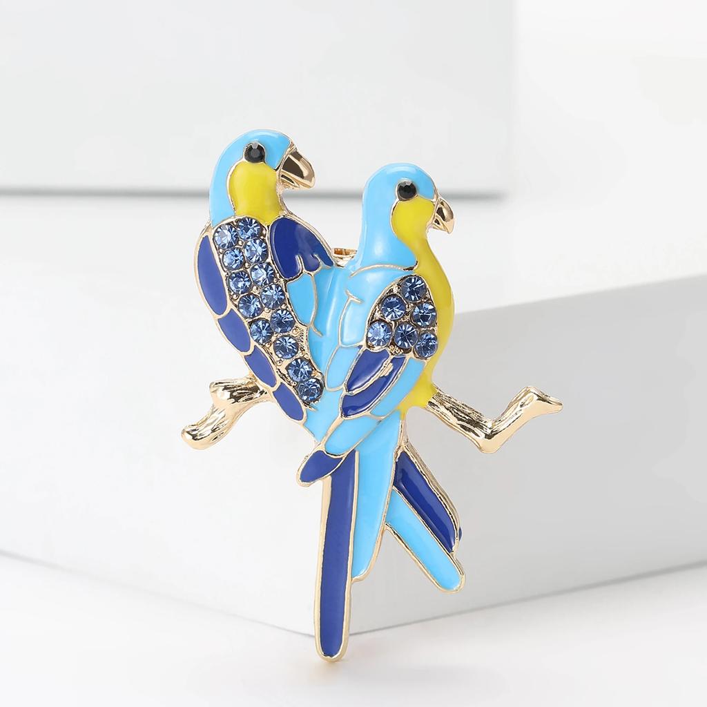 Rhinestone Parrot Brooches for Women Unisex Animal Pin Bird Lapel Pins Event Funny Luxury Gifts New Year Friends Decoration