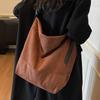 Niche Design New High-end Retro Tote Bag Commuter Casual Fashion Versatile Large Capacity Shoulder Messenger Bag