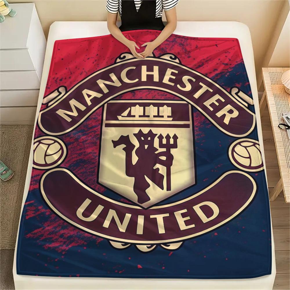 Man Utd Print FlAannel Blanket, High Quality Comfortable for All Seasons, Home Decor, Warmth and Comfort