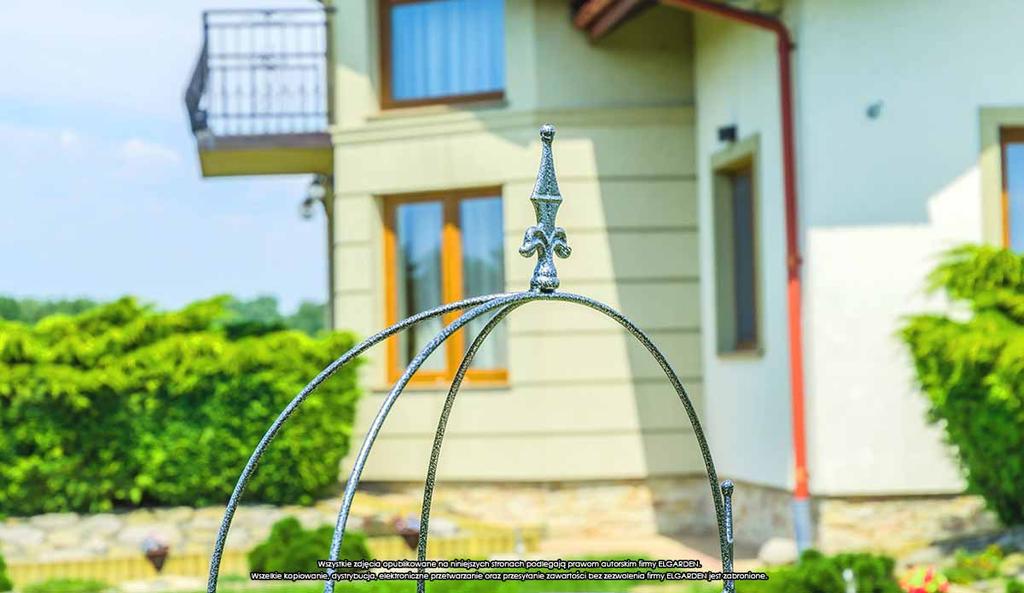 KADAX Garden Obelisk Metal Flower Garland