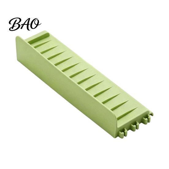 Non-slip Draining Mat Silicone Kitchen Sink Faucet Mat, Foldable Splash Guard with Suction Cup, Water Protector 5 Degrees Slope Countertop for