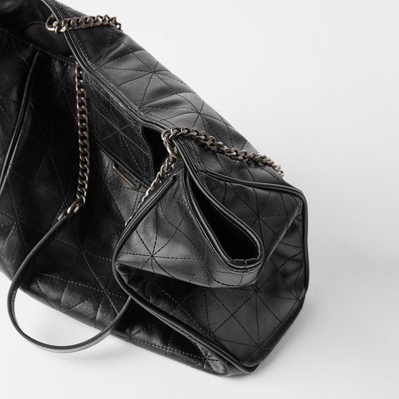 New All Matching Fashionable Handbags Simple Casual Women's Shoulder Bags Diamond Grid Chain High Quality Large Capacity Bags