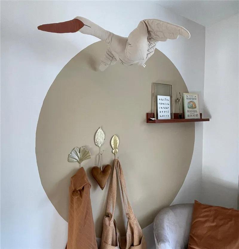 Creative Wall Hanging Swan Plush Stuffed Doll Fabric Family Bedroom Nursery Room Decor Hanging Ornaments Baby Soothing Pillow