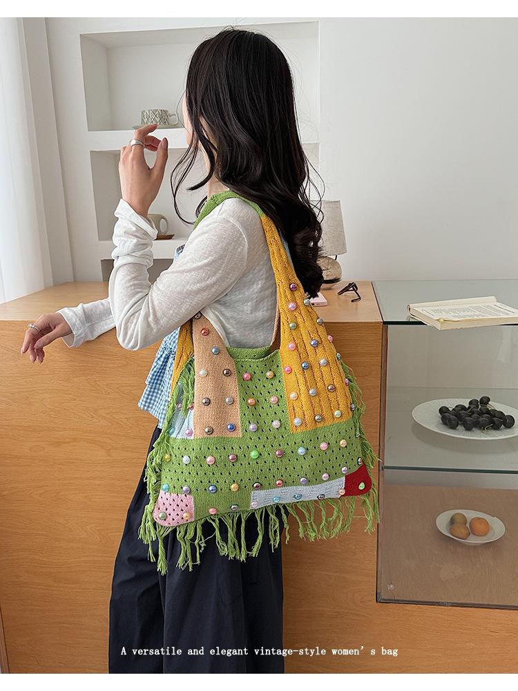 

Beaded Design Tassel Knit Shoulder Bags for Women Ctrast Color Patchwork Ladies Handbags Large Capacity Female Woven Tote зелений