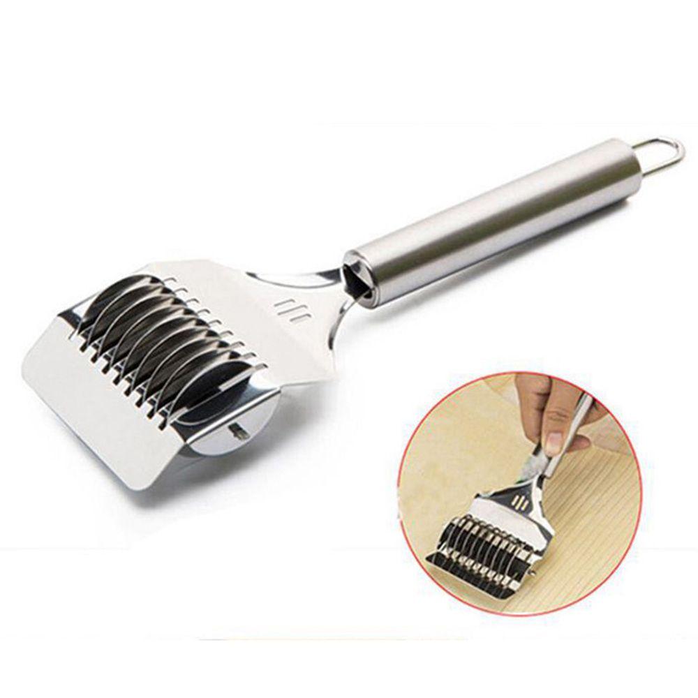 High Grade Docker Cookie Craft Noodle Lattice Roller Dough Cutter Pasta Spaghetti Cooking Maker