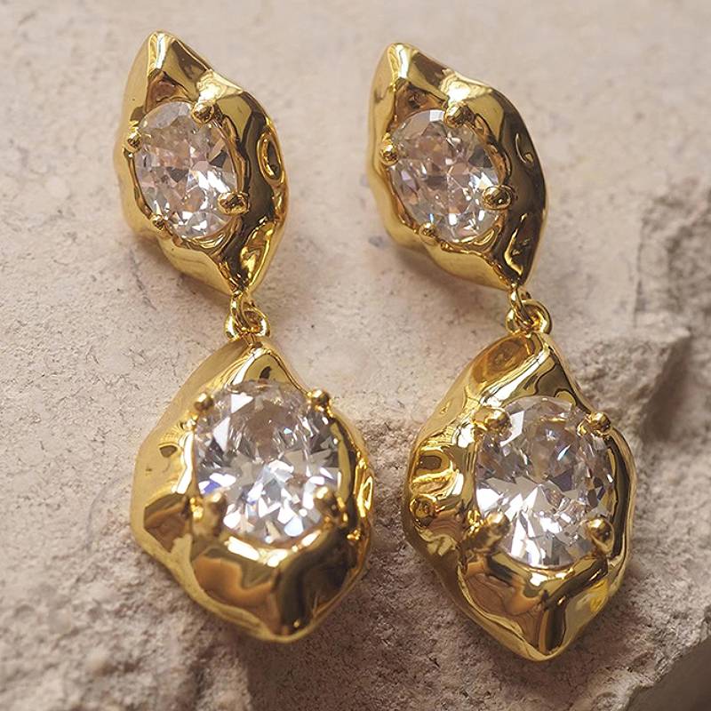 

Huitan Delicate Women Gold Color Charming Drop Earrings for Luxury Wedding Anniversary Trendy Accessories Zircon Gift with CZ