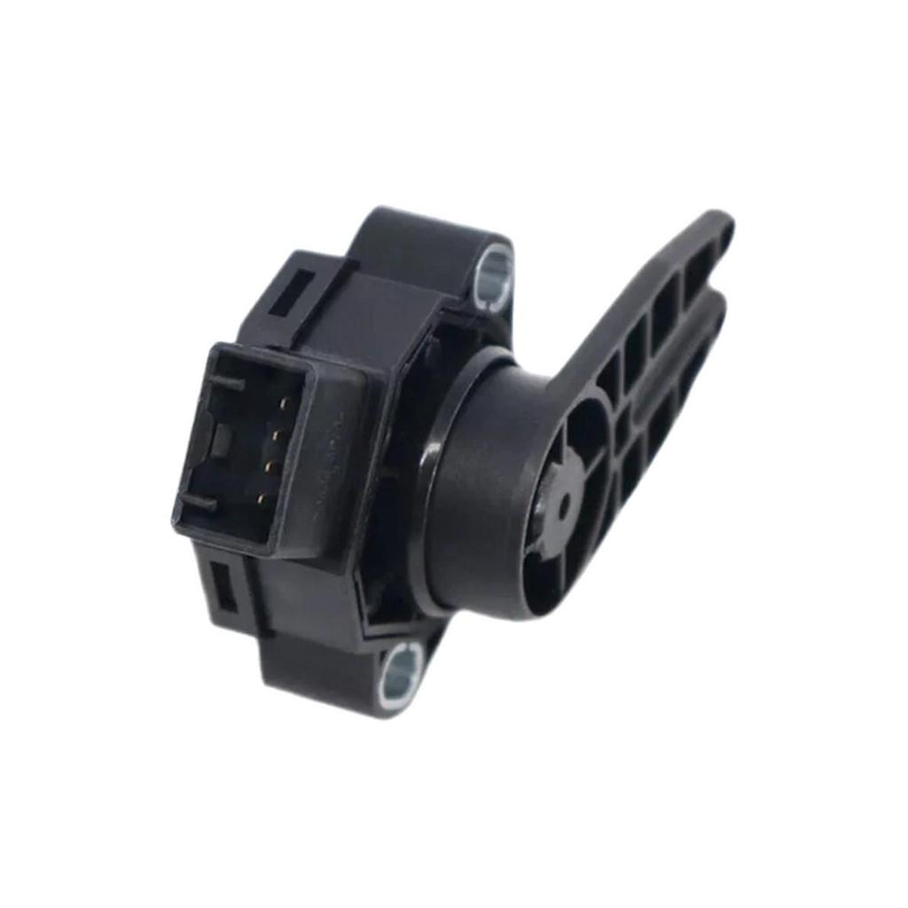 Model 93840B2100: Suitable for Hyundai Kia clutch switch replacement (compatible with 93840F2100).