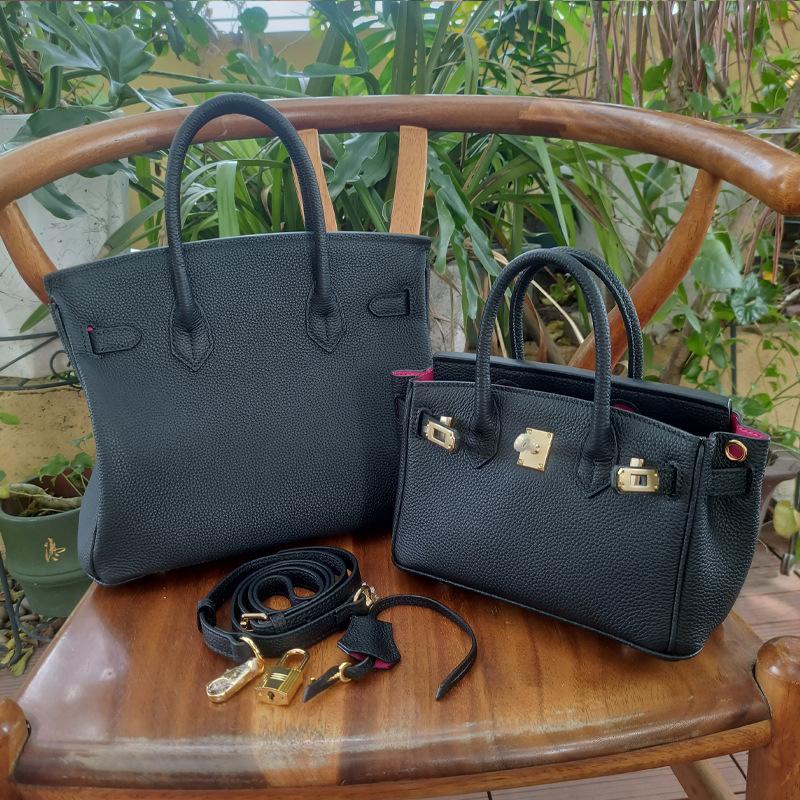 Perlgrau Rosa Platin Tasche Schwarze Kiefer Rosenrot Himbeerrosa Togo-Leder Kontrast Schulter