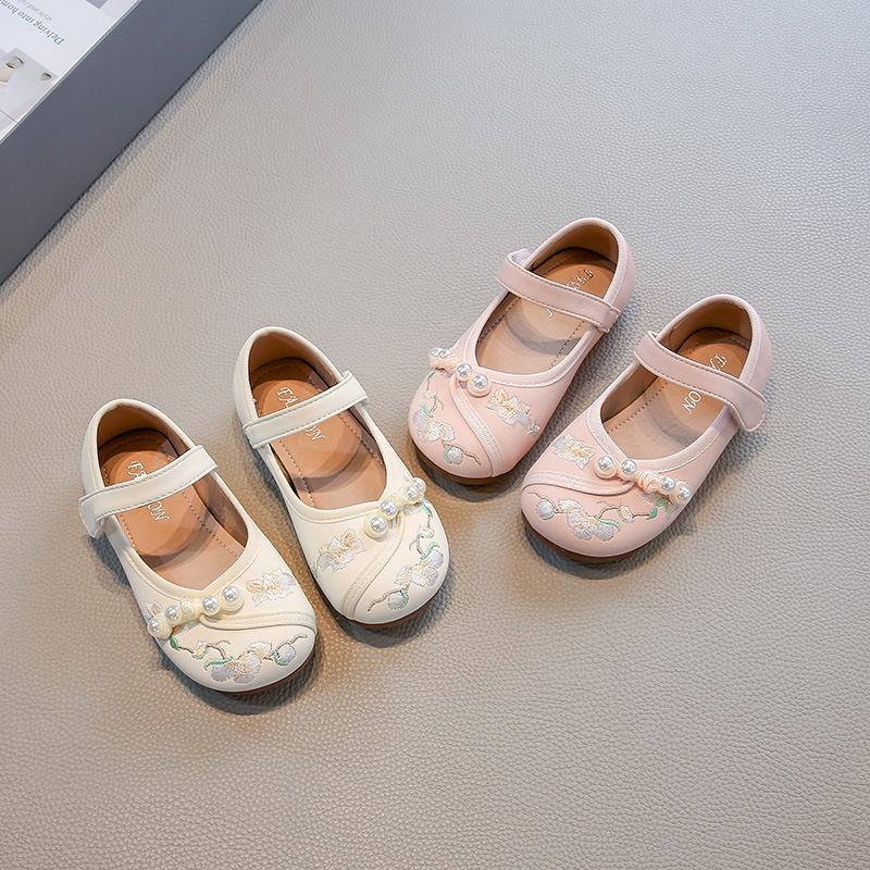 Girls' Hanfu shoes, children's shoes to match the horse-face skirt, spring and autumn soft-soled traditional Chinese style shoes, small leather