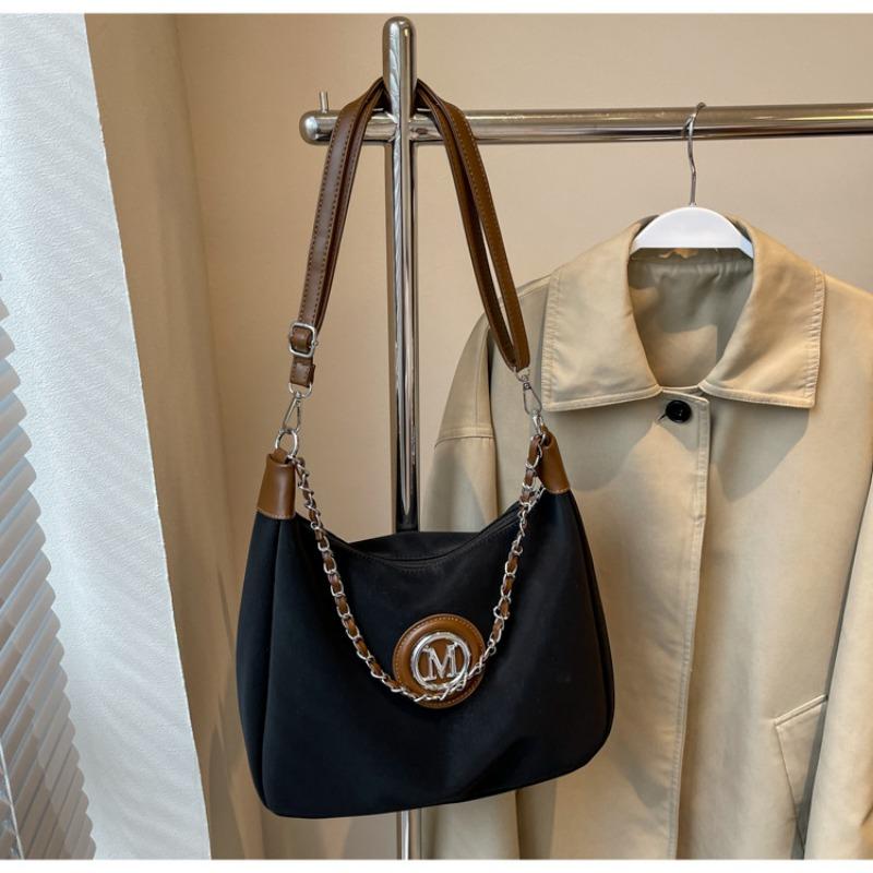 Bag women's large-capacity new autumn and winter versatile niche design single shoulder messenger bag chain dumpling bag