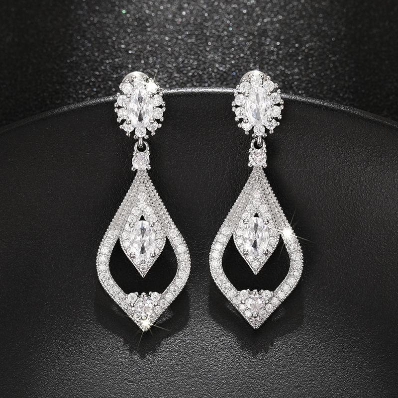 Source European and American court water drop zircon earrings, long earrings full of diamonds, bridal dinner earrings for women