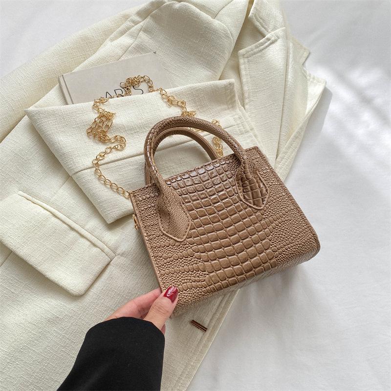 Chic Urban Minimalist Women's Chain Shoulder Bag In Black Pink Khaki And Purple