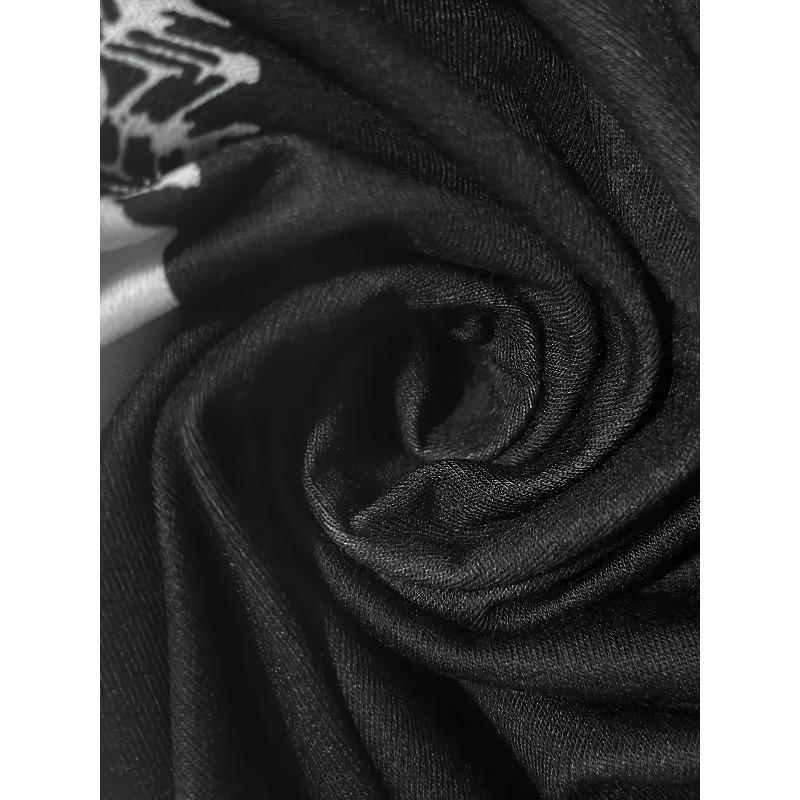 Plus Size, Women's Plus Size Christmas Snowman Zipper Sweatshirt - Two-Tone Black & Cozy Pullover Sweater for Holiday Parties, Winter Outfits