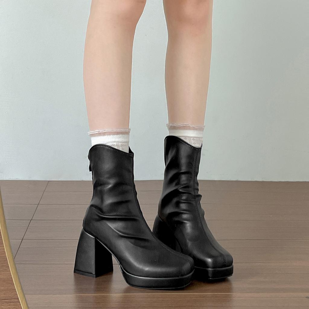 Retro black thick high-heeled British Martin boots women's 2025 new autumn and winter skirt slim velvet short boots