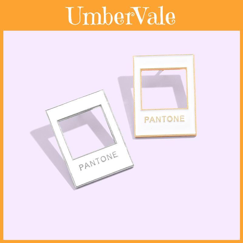 Kreatywna Broszka z Literą Pantone Akcesorium Dla Mężczyzn I Kobiet W Unikalnym Geometrycznym Wzornictwie