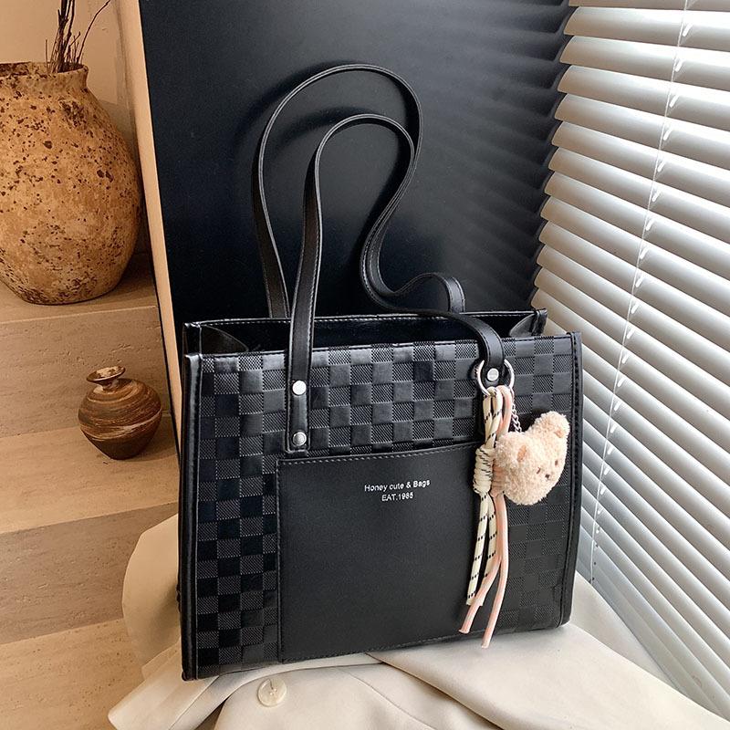 Premium sense large-capacity bag women's new spring and summer shoulder armpit bag casual commuter tote bag
