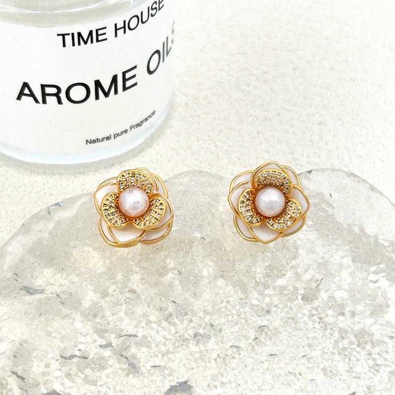 Tide Sweet Camellia Shape Micro-Inlaid Zircon Stud Earrings Female белый