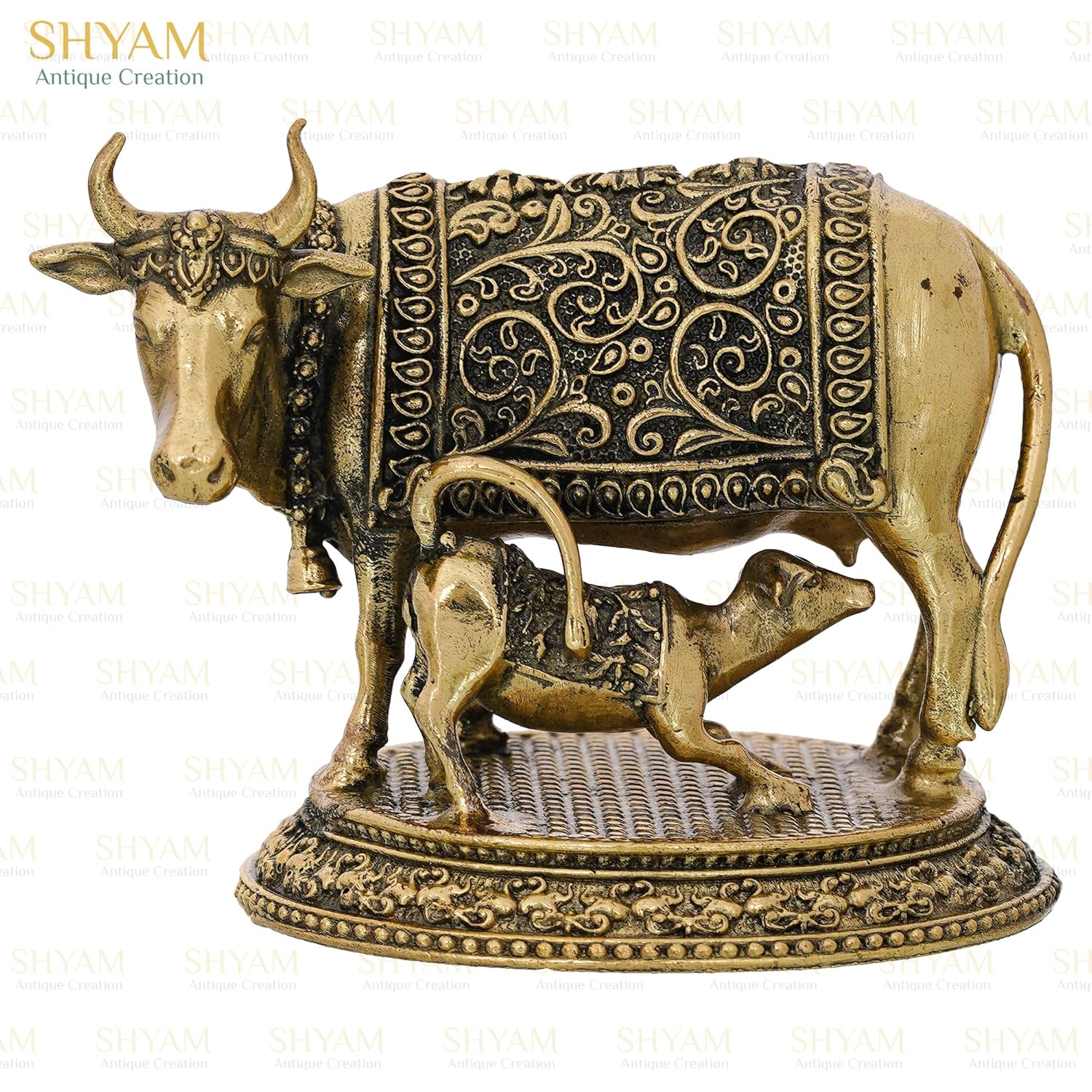 Standing Kamdhenu Cow With Calf Murti Vastu Gau Mata Idol, Brass - 2.4 Inch